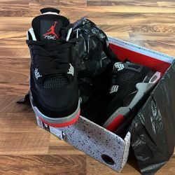 Jordan 4 Retro Bred 