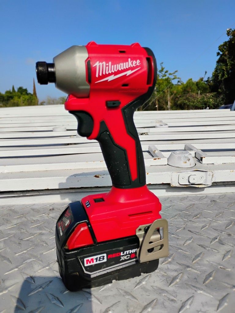 MILWAUKEE 3 SPEED BATTERY 🔋 5.0