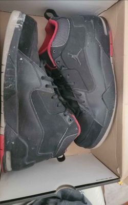 Air Jordan 3 Retro Black/Red Sneakers