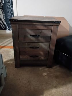 2 drawer night stand