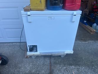 Box freezer 110vac