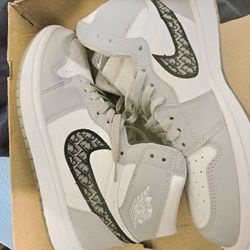 Jordans AN A PAIR OF DENIM Levi's High Top/