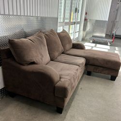 Sectional Couch FREE DELIVER
