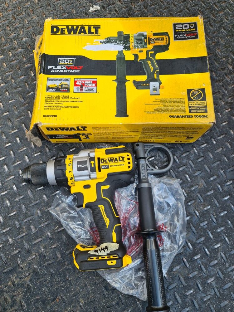 Dewalt 20-Volt MAX Brushless Cordless 1/2 in. Hammer Drill/Driver with FLEXVOLT ADVANTAGE (Tool Only)