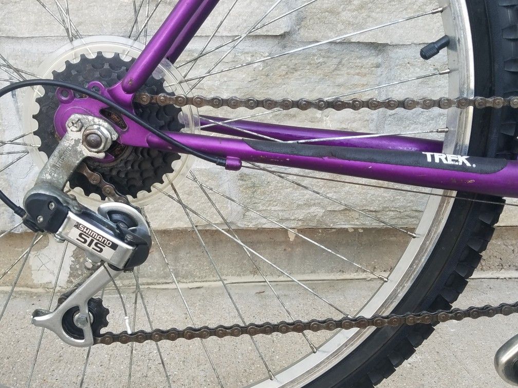 Trek 800 Sport Mountain Track Ladies Bike for Sale in Mount Prospect