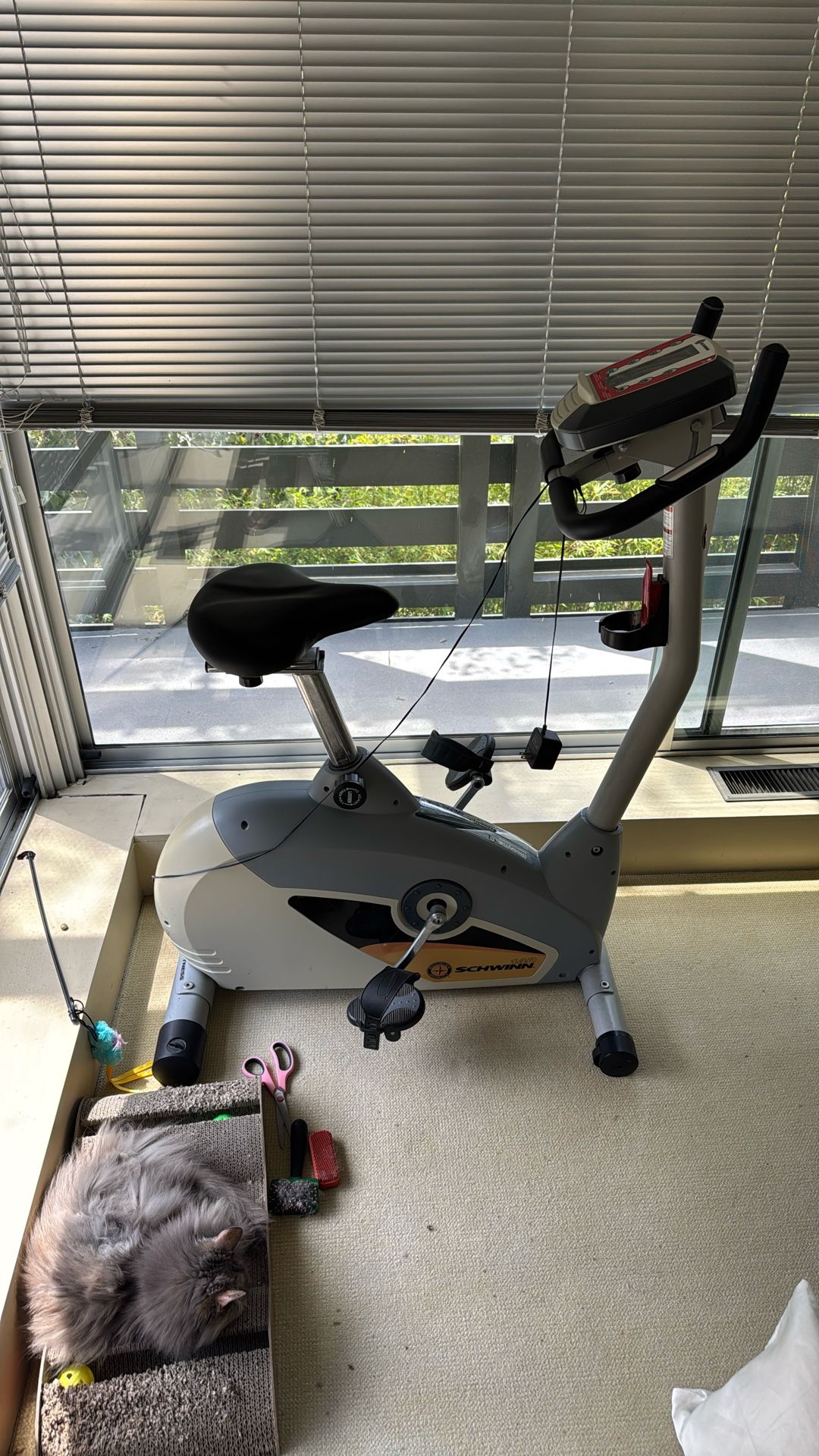Shwinn 140 Exercise Bike