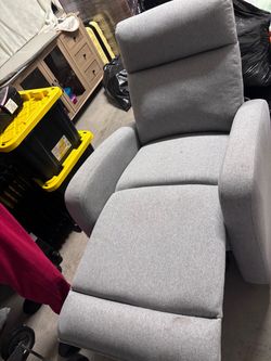 $100  brand new recliner barely used