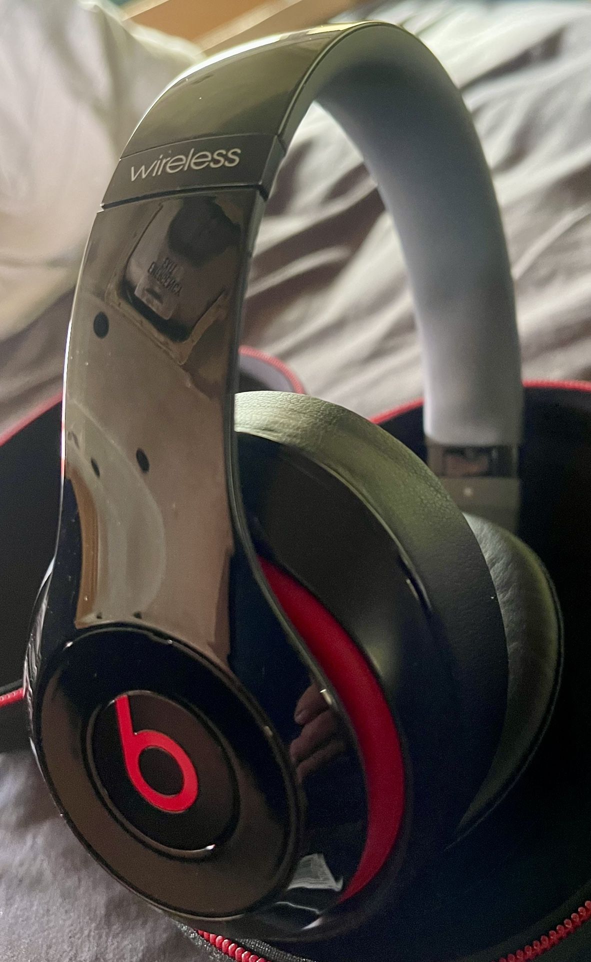 LEGENDARY BEATS STUDIO WIRELESS THE MOST POWERFUL VERSION EVER 