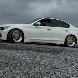 2015 Infiniti Q50