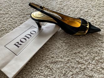 Brand New RODO Women shoes heels size 5