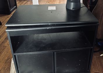 Free tv Stand