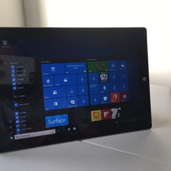Microsoft Surface 3 Tablet 10.8” 2.4 GHz 64GB - 4GB RAM LIKE NEW