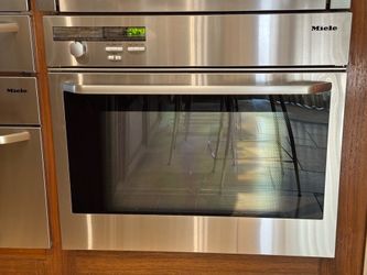Miele Convention Oven, Stainless Steel
