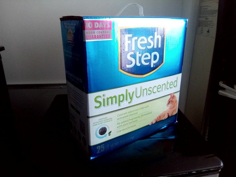 Fresh Step Simply Unscented Clumping Cat Litter - Big Box Of 25lb