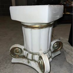 Decorative Vintage-Style Pedestal Stand - 18” Tall