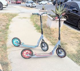 madd gear metro glide 300 scooters