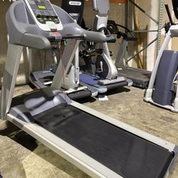 Precor 9.32i Commercial Treadmill