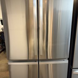 GE Refrigerator 