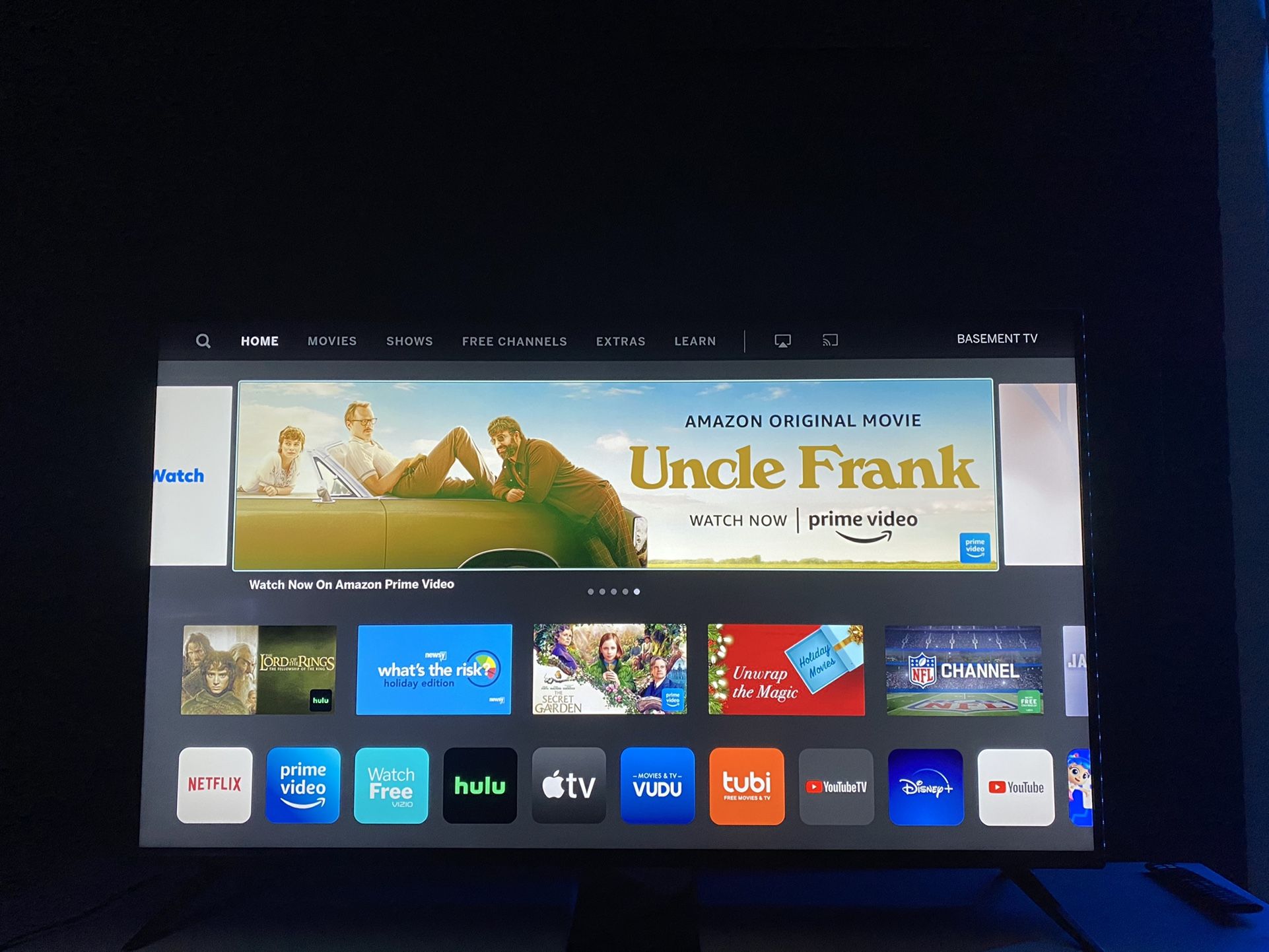 VIZIO - 50" Class V-Series LED 4K UHD SmartCast TV