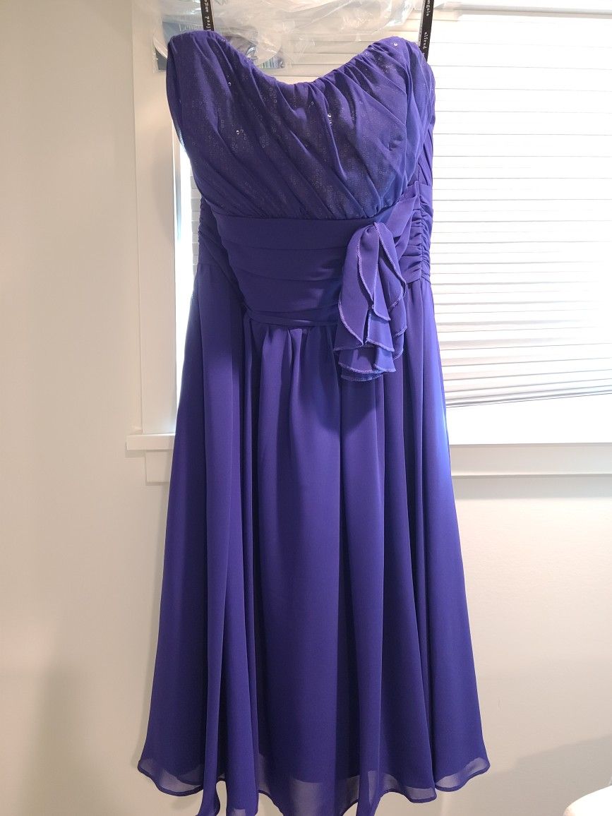 Homecoming Or Bridesmaid Dress - Purple Size 4