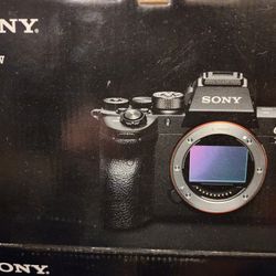 Sony A7riv