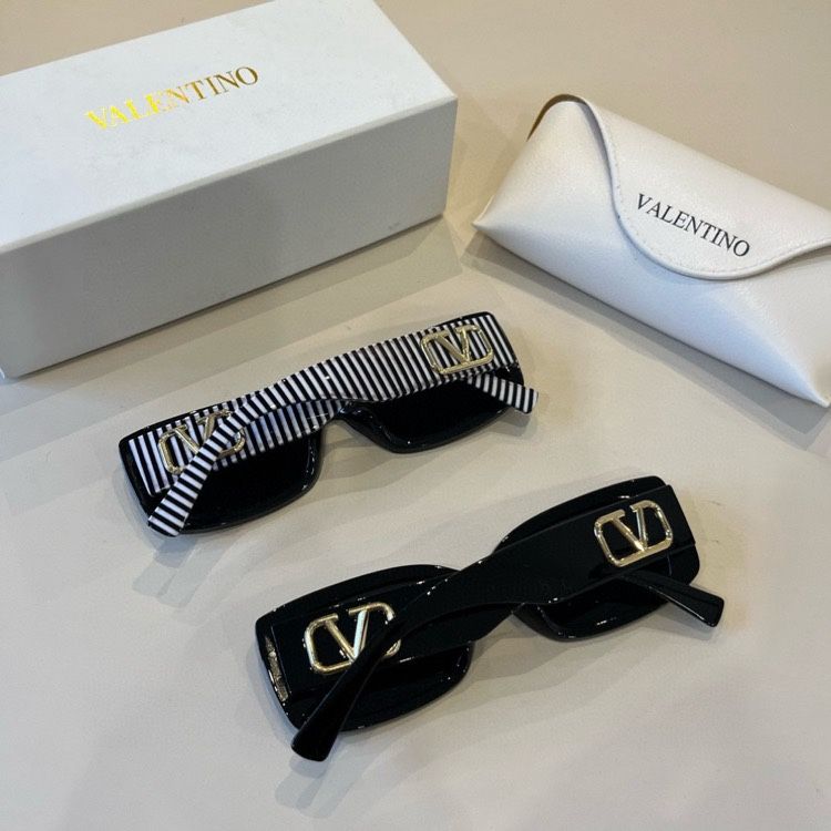 Valentino sunglasses