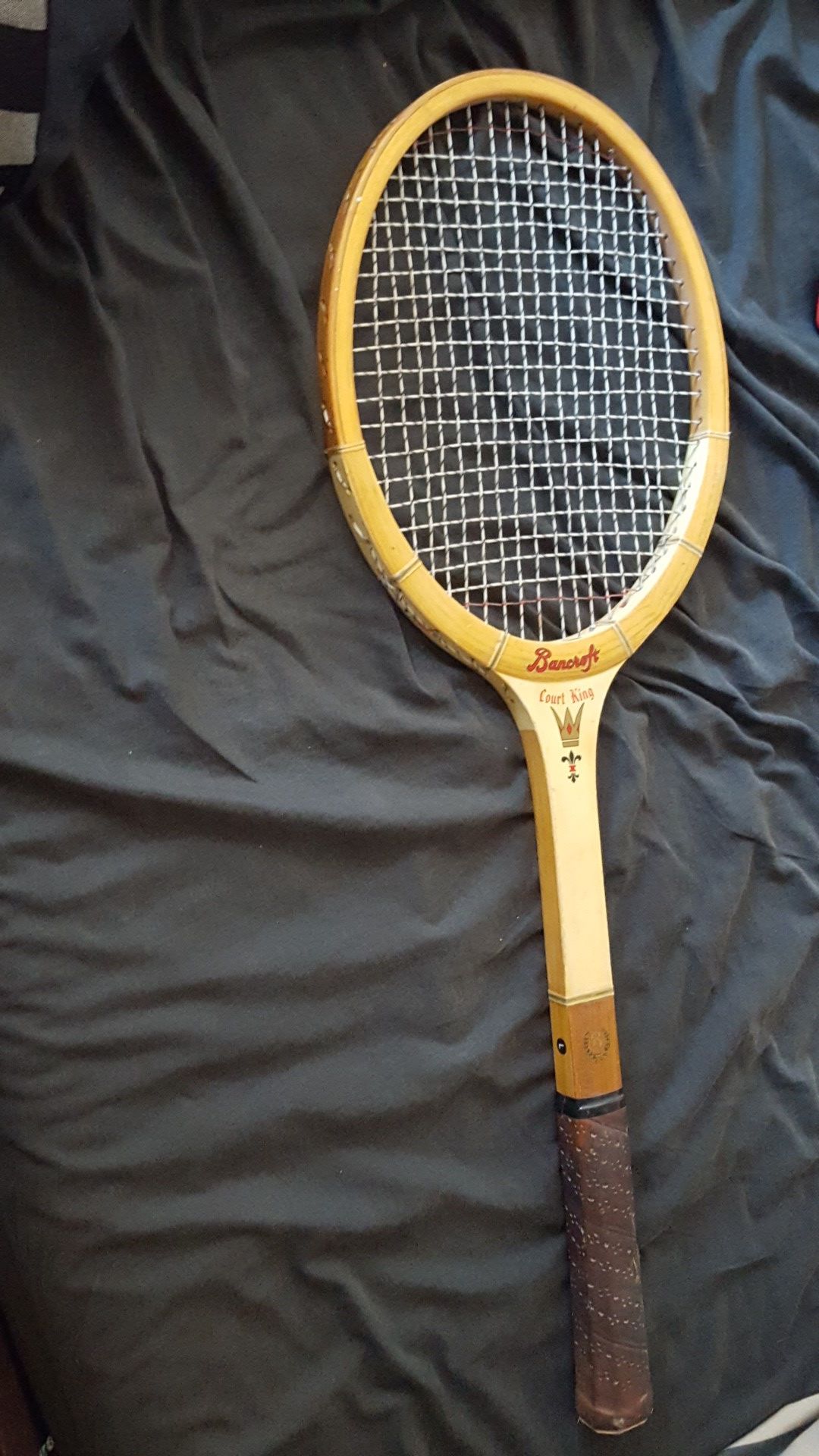 Tennis racket