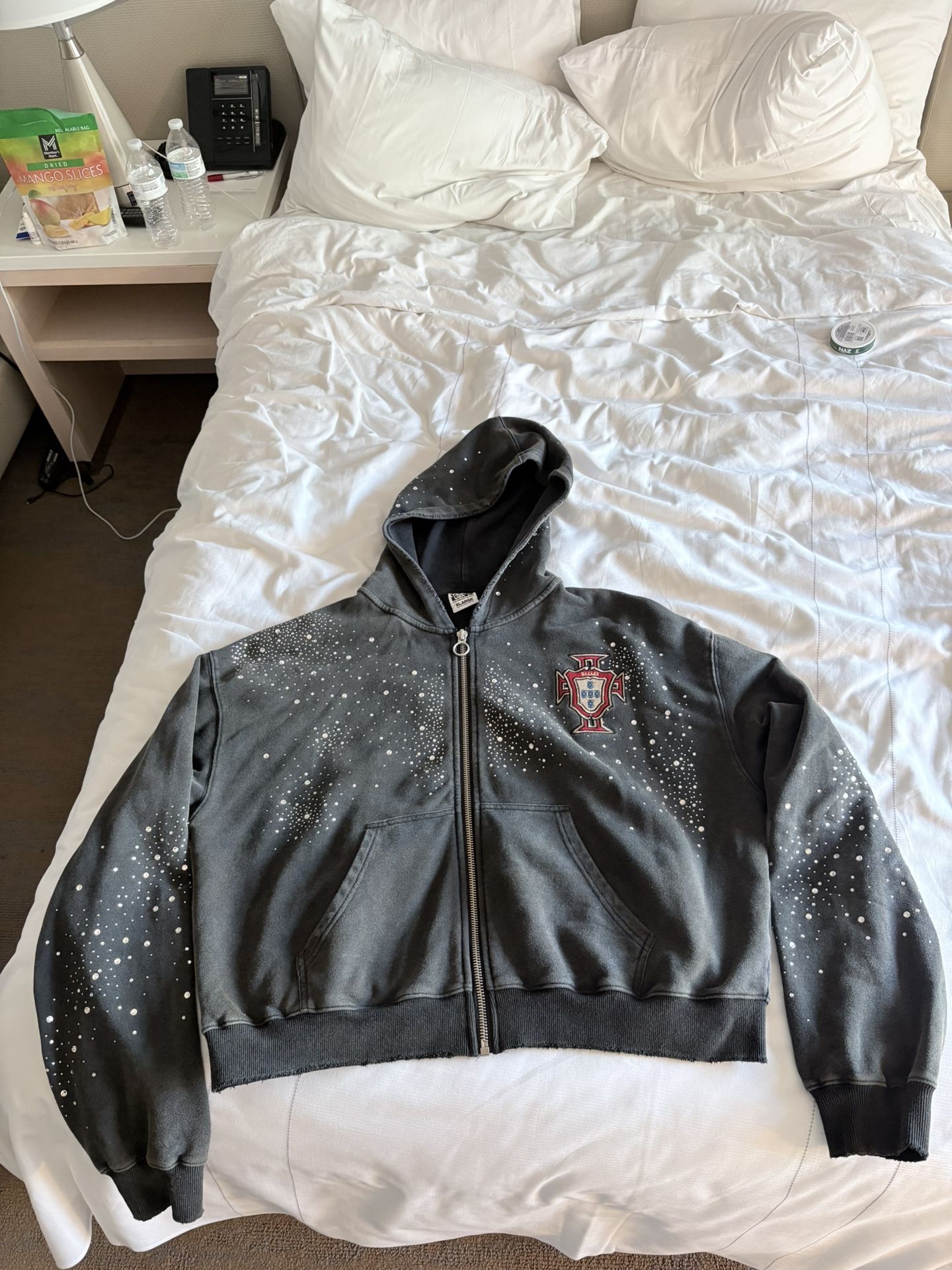 Vale “Valley” Forever Pluto Clustered Zip Up