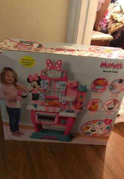 Minnie brunch cafe playset