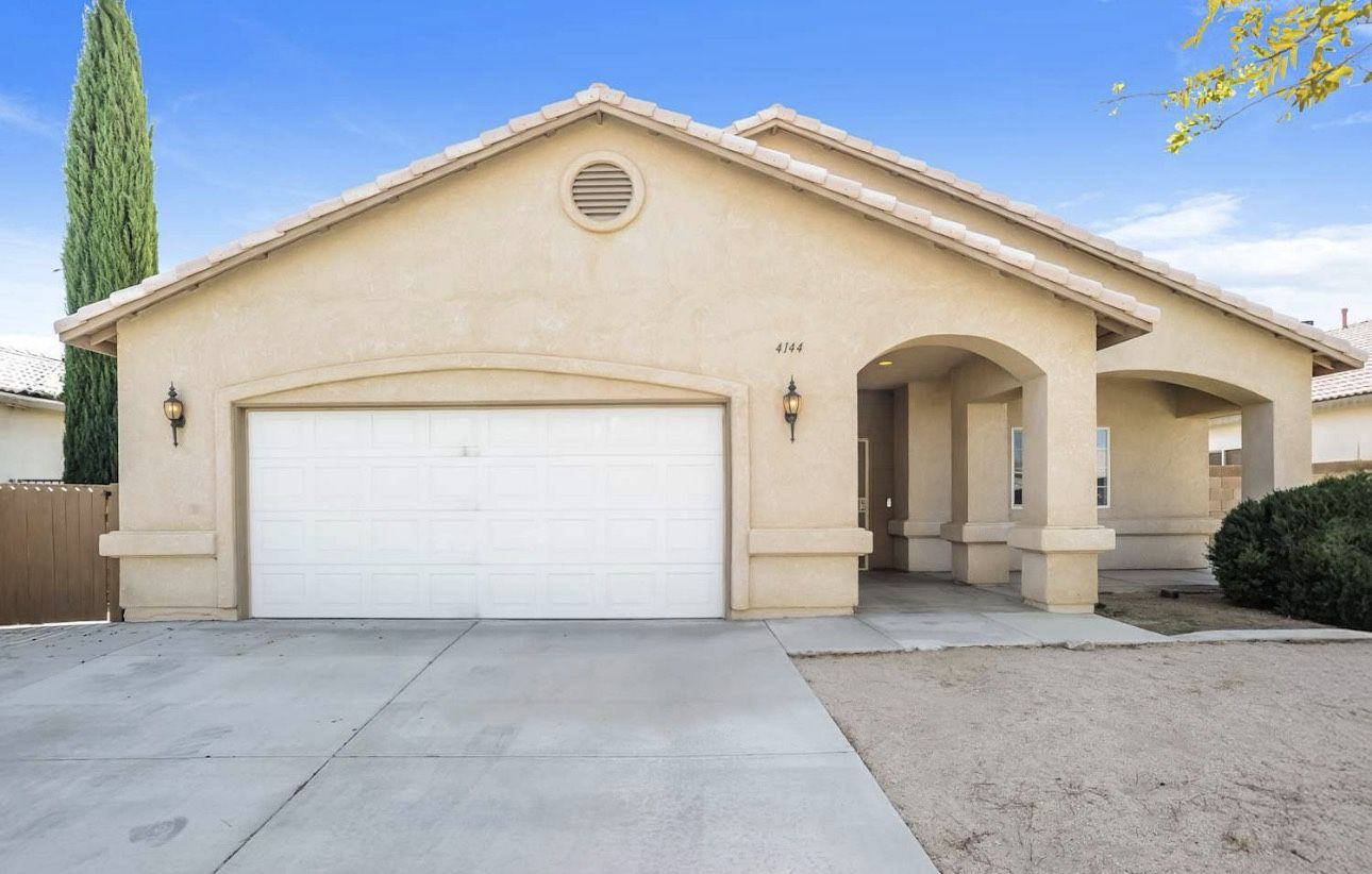 A PERFECT HOME FOR FAMILY.