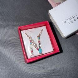 Avon Initials Necklace “N”