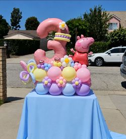 Peppa pig balloon bouquet