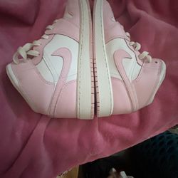 Nike Air Jordan Mid Pink
