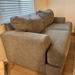Jerome’s Sofa And Loveseat  