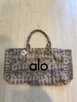 New Alo Tote Bag