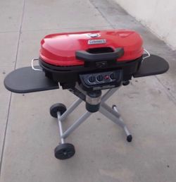 Coleman grill. Road trip grill