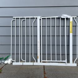 Regalo Easy Step Walk-Through Gate, 30-in