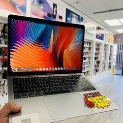 MacBook Air 2019 I5 