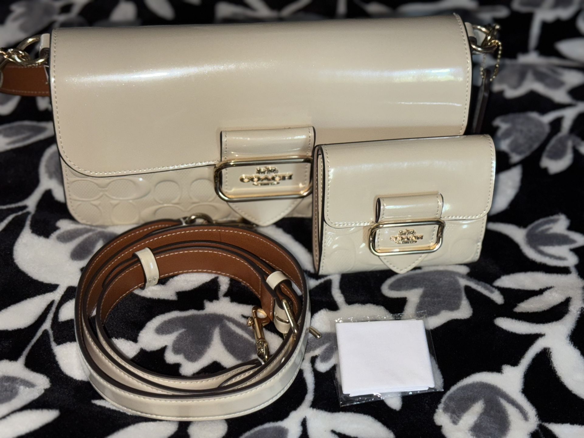 Coach Morgan Shoulder Bag In Signature Leather 