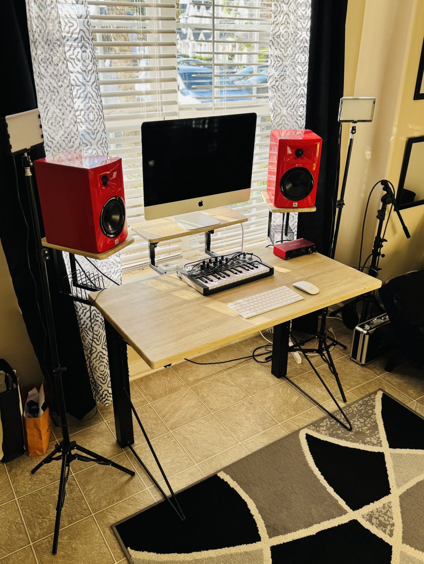 🔥 Recording Desk + Chair Bundle — Studio Setup Ready!