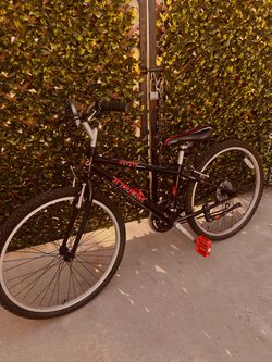 Trek 800 Sport Mountain Bike