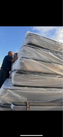 Twin mattress