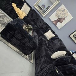 ✨️ Sectionals, 2pc Sofas ✨️ Furniture Queen Bedrooms, Dining Avail