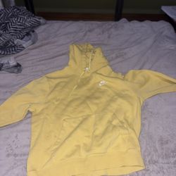 nike pullover hoodie