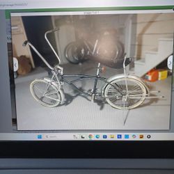 Vintage Lowrider Collection 20" Bicycle