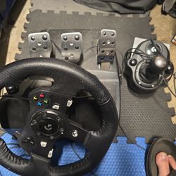 logitech g920 steering wheel pedals and shifter xbox