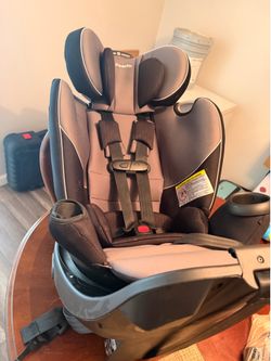 Evenflo Revolve 360