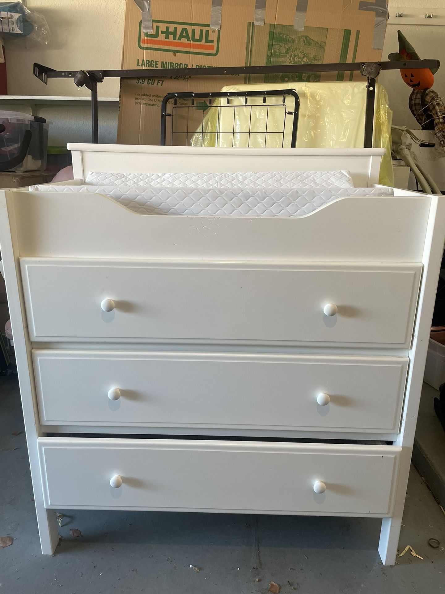 3 Drawer Dresser with Changing Top, Bianca White