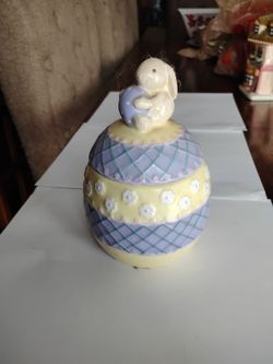 Vintage bunny and egg ceramic trinket box