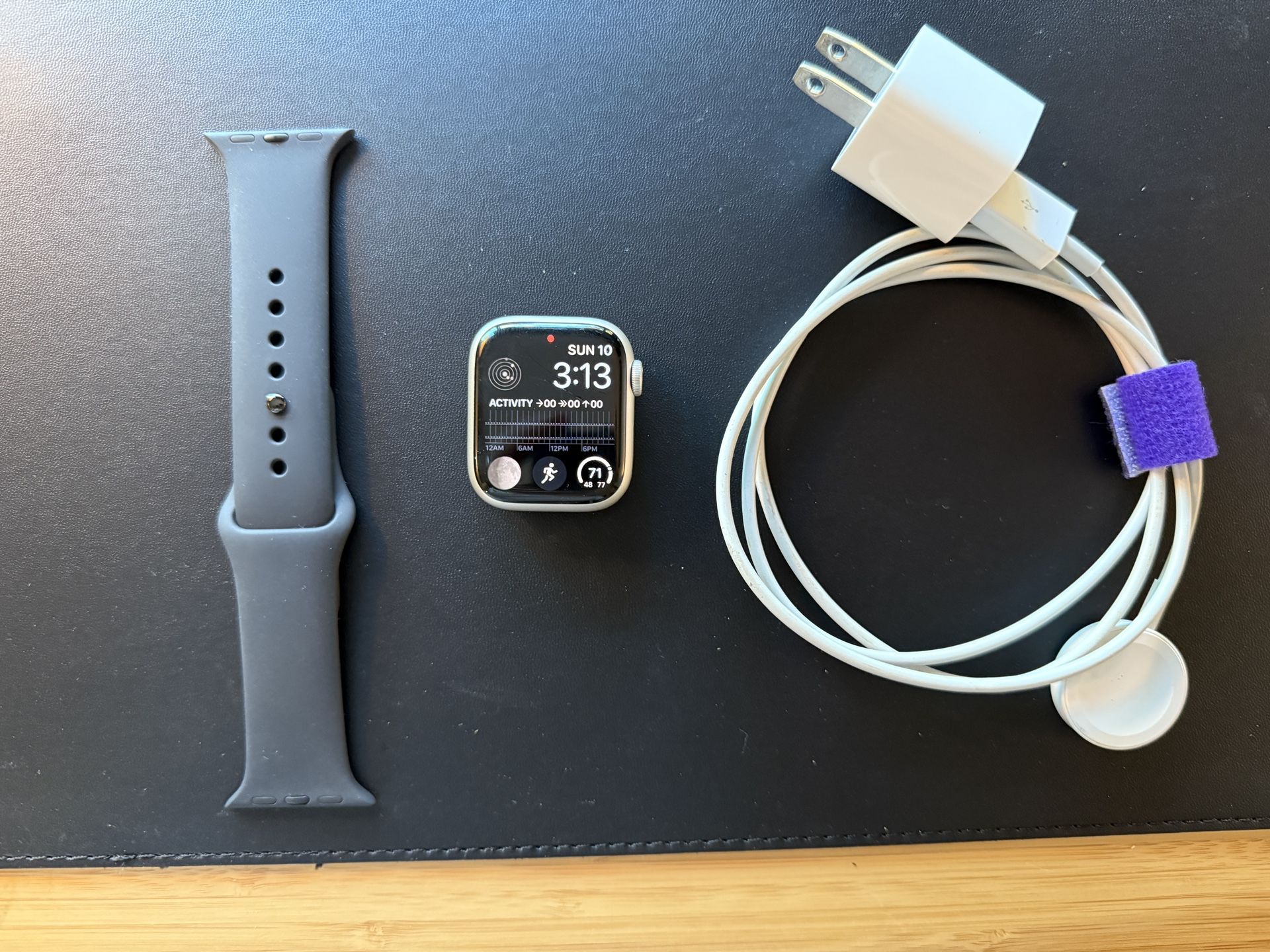Apple Watch Series 8 (GPS + Cellular)